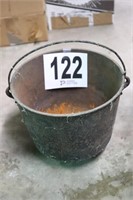 Cast Iron Pot with Bail(R1)