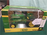 1/16 JOHN DEERE 1010-NIB