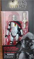 NIB Star Wars Black Captain Phasma Quicksilver Bat