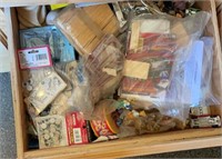 Miscellaneous toys and wooden parts