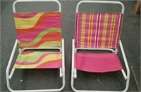 2 Folding Beach Chairs