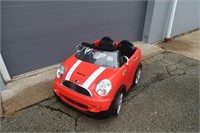 Kid Trax 12V Mini Cooper Ride-On w/Charger