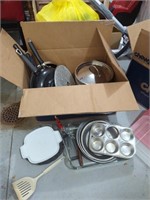 Collection of kitchen goods