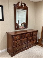 7 Drawer Dresser & Wall Mirror