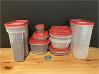 Red Top Rubbermaid Food Storage Containers