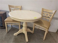 ROUND TABLE, 2 CHAIRS