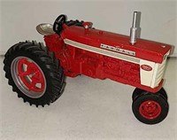 Farmall 560 Custom