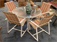 WHITE METAL PATIO TABLE & 4 CHAIRS SET