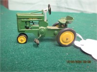 1/64 JOHN DEERE PEDAL TRACTOR GILSON RICKEY