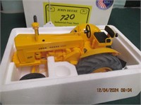 YODER JOHN DEERE 720 INDUSTRIAL-NIB