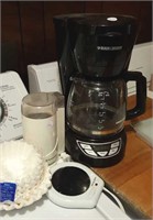 Black & Decker coffee pot, Toastmaster  grinder