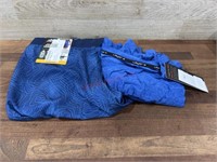 Men’s large swim trunks & shirt