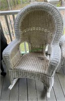 Wicker arm chair rocker. Needs to be repainted