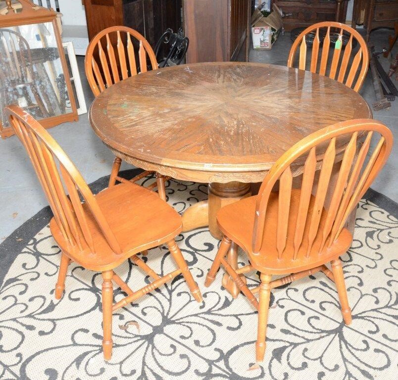 48 X 48 X 48 WOOD TABLE WITH 4 CHAIRS