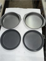 4-ROUND CAKE PANS
