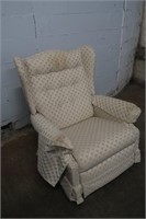 Off-White/Gold Recliner