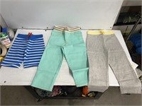 Size 2-3Y kids mini boden shorts and pants