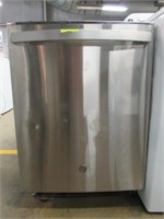 GE SS Dishwasher Model GDT665SNSS See Description