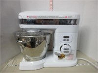 CUSINART MIXER 5.5 QUART WITH HOW TO DVD