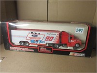 NASCAR Transporter 1:64 #90