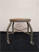 Antique metal stool on wheels 13x14