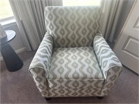 ARM CHAIR