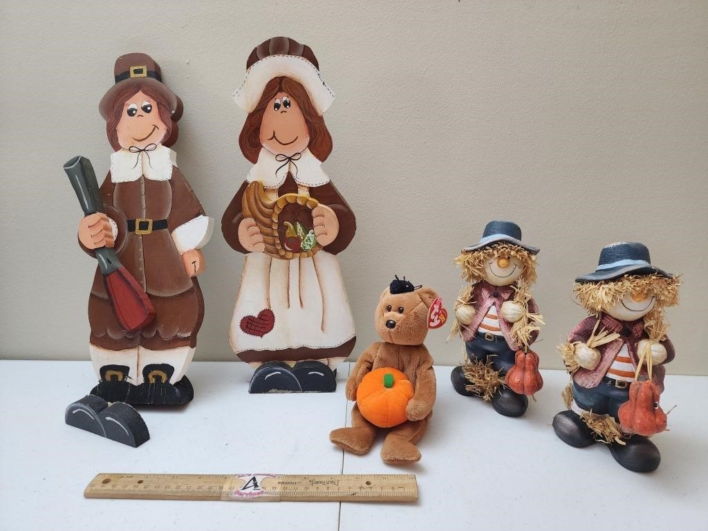 Fall Pilgrims, Scarecrows, & Ty Bear w/ Pumpkin