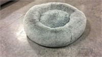 Donut pet bed 35 x 10in