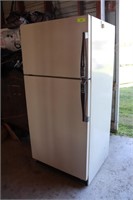 Wards 16 cu ft  Refrigerator