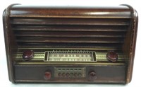 Westinghouse H-104 Tube Radio