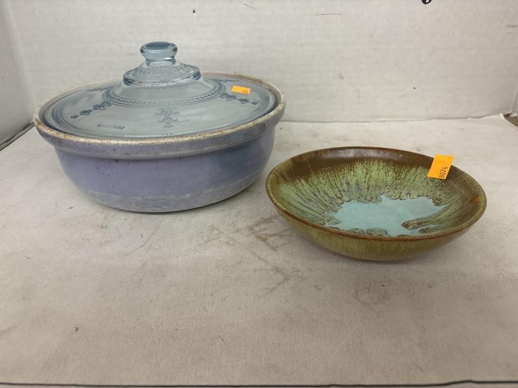Dish / Pottery