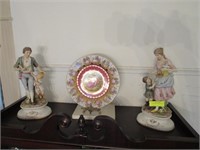 3 Vintage Décor Items: Pair of Capodimonte Figurin