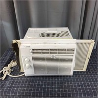M3 GE Air Conditioner window unit