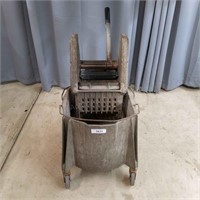 T2 Rolling Mop Bucket