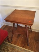 Tiger Oak Center Table