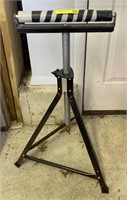 Roller with Tripod Stand, 34in