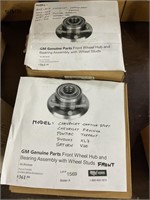 1 LOT (1) GM GENUINE PARTS FRONT WHEEL HUB AND