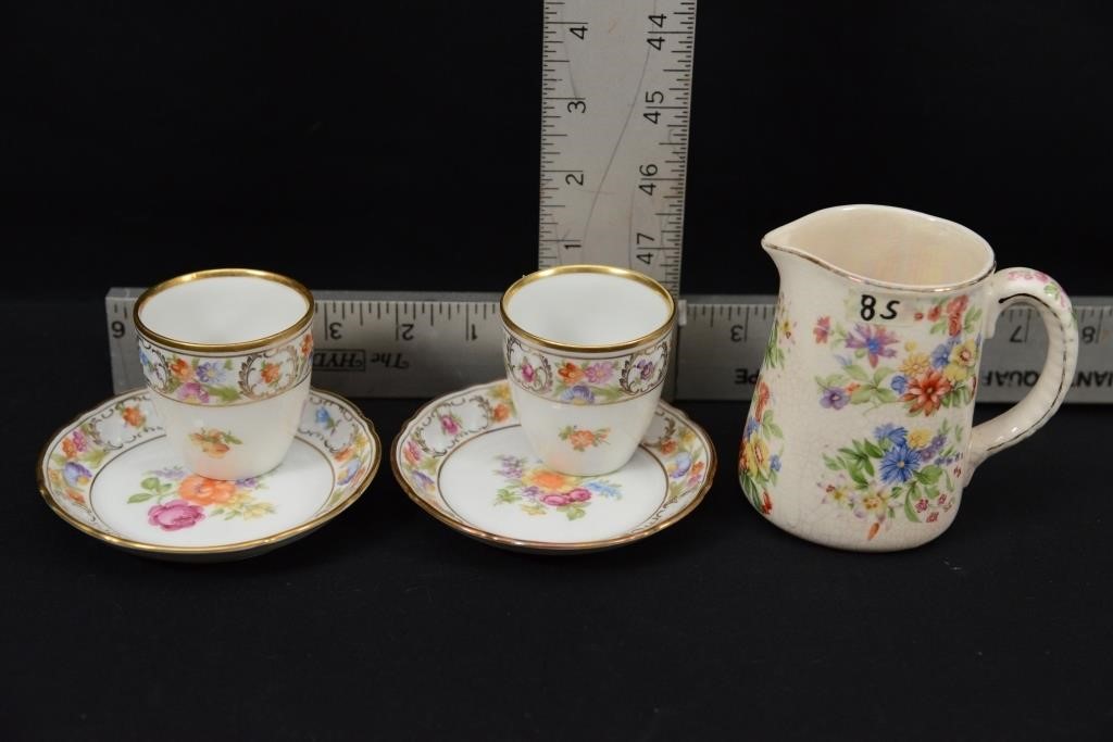 SAKE CUPS/SAUCERS, CREAMER