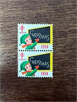 Lot of 17 VTG matching Christmas stamps