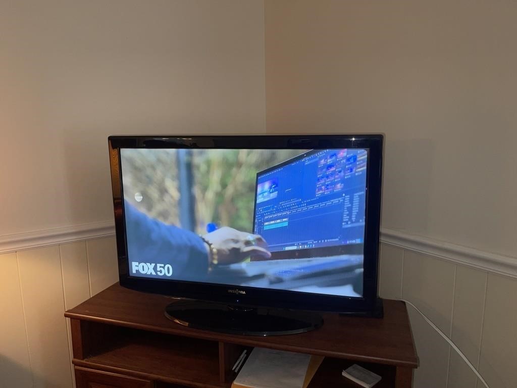 Insignia TV with Remote