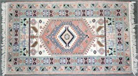 Hand Knotted Moroccan Wool Rug 31x53