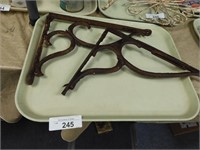 LOT OF OLD IRON SHELF BRACKETS