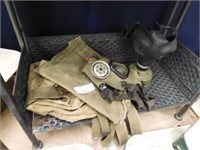 LOT OF VINTAGE MILITARY GEAR