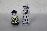 Lot of Two Japanese Figurine