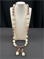 Vintage necklace and earrings set!