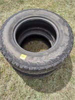 2 used LT 275 70 R18