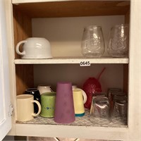 Lot of assorted drinkware