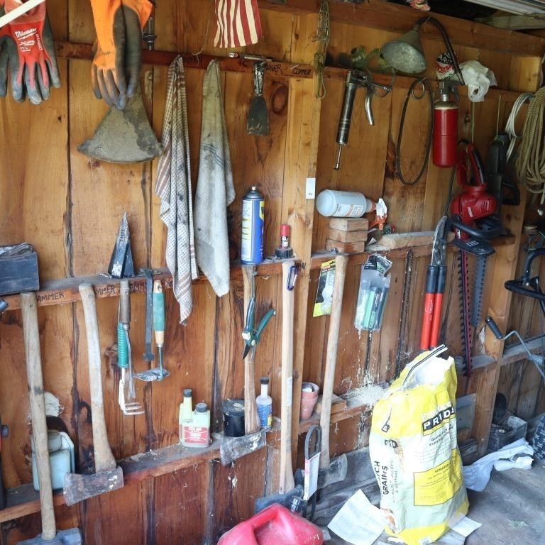 Lot of tools as pictured