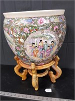 Large Flower Pot w/Stand