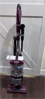 SHARK LIFT-AWAY UPRIGHT VACUUM